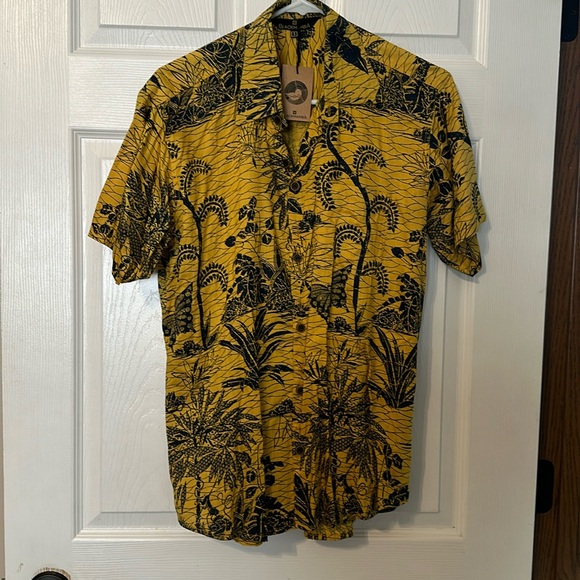 Men’s button down printed shirt - Picture 1 of 6